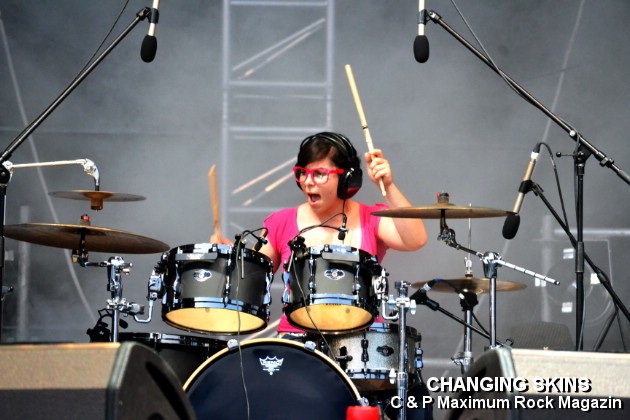 DSC_0072_Changing_Skins