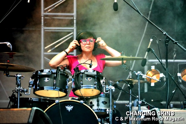 DSC_0095_Changing_Skins
