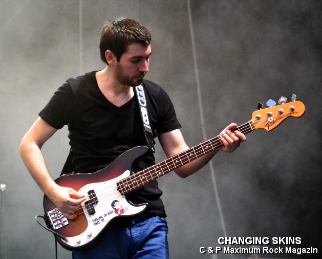 DSC_0117_Changing_Skins
