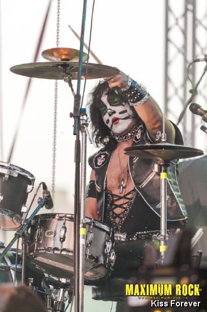 Kiss Forever  IMG_1526