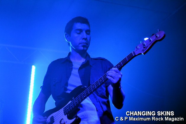 DSC_0058_Changing_Skins