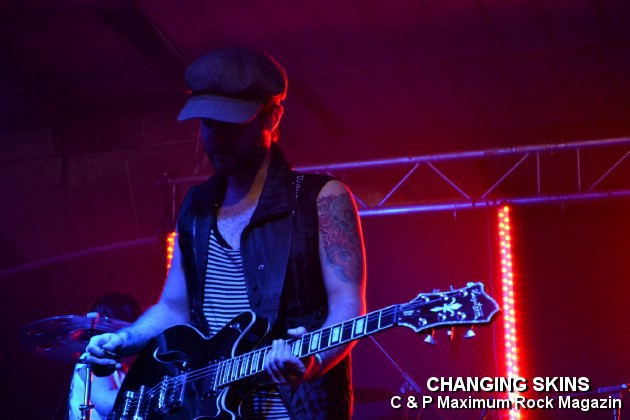 DSC_0149_Changing_Skins
