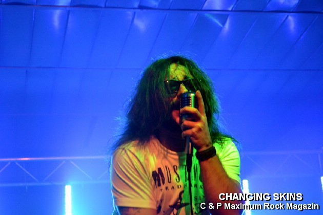 DSC_0170_Changing_Skins