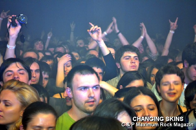 DSC_0215_Changing_Skins