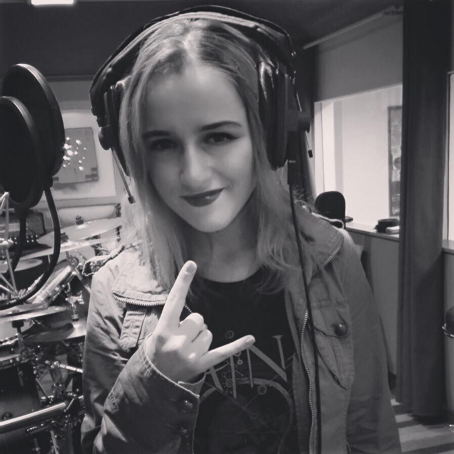 Sigrid a lansat oficial melodia „Don’t Be Sorry”